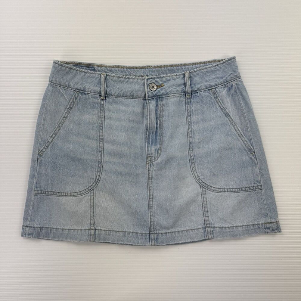 American Eagle Denim Mini Skirt Women’s 10 Light Wash Utility Pockets NWT - Picture 4 of 9